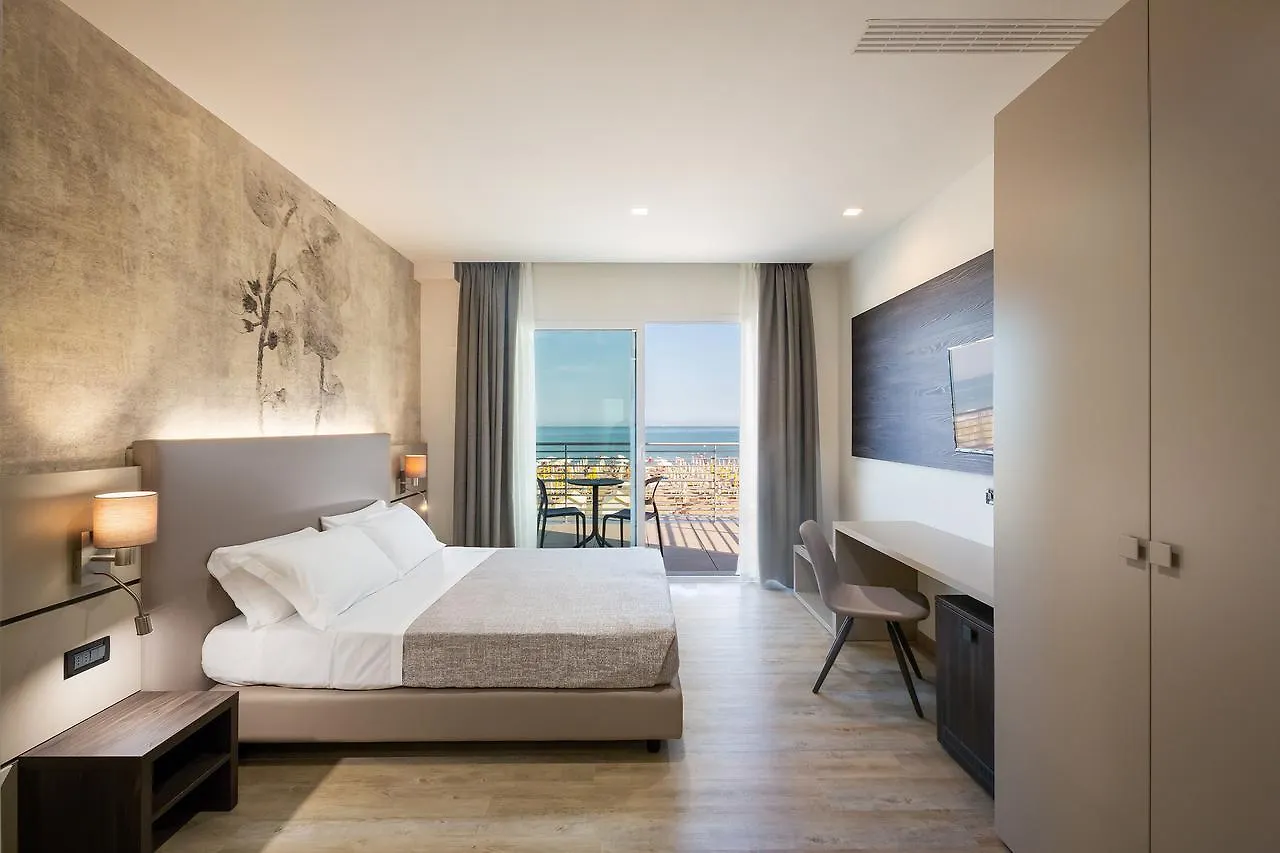 Hotel Tritone Caorle 3*,
